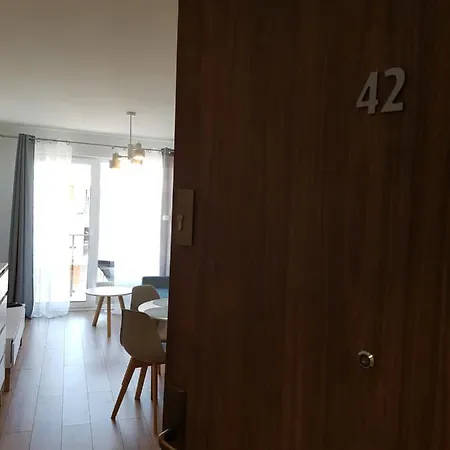 Apartament 42 -bursztynowe * Колобжег